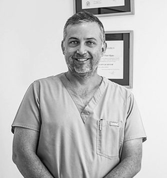 Dr Alejandro Saenz Oral and Maxillofacial Surgeon